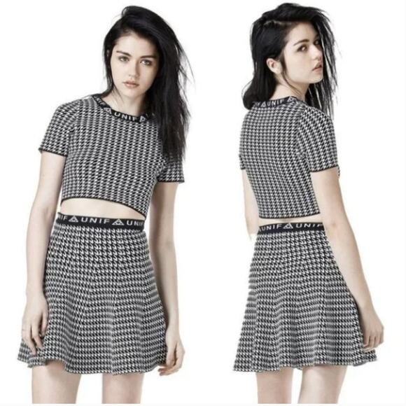 UNIF Badsport Houndstooth Skater Knit Mini Skirt Size XS - Picture 1 of 6